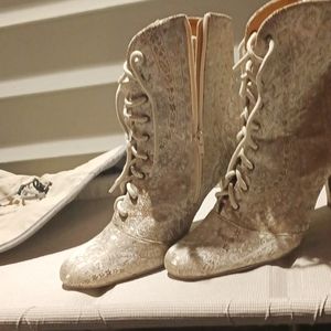 NWT Newport News Women's Boots